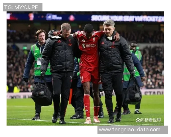 意甲焦点战拜仁与利物浦互交白卷红牌事件引发全场热议与争议