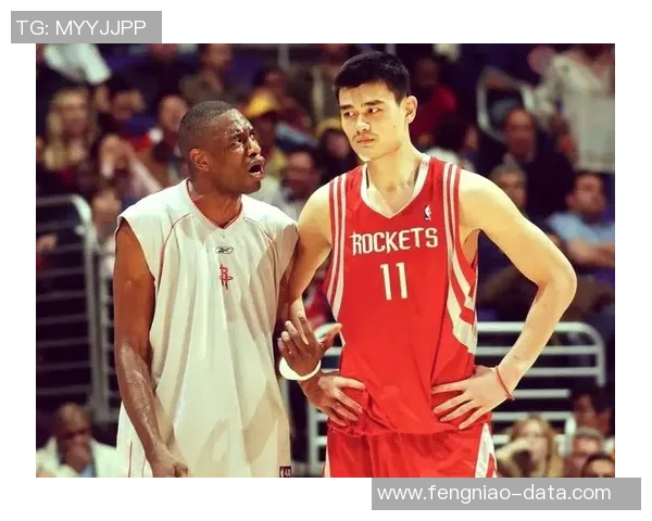 老大与姚明的巅峰对决谁将成为篮球场上的传奇英雄