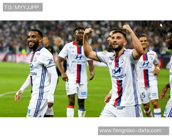 国王杯激战拜仁与里昂互交白卷精彩瞬间引发全场热烈反响