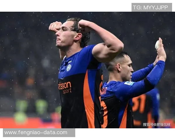 国米大胜巴黎圣日耳曼帽子戏法引发争议判罚全场沸腾 国米大胜巴黎圣日耳曼帽子戏法引发争议判罚全场沸腾