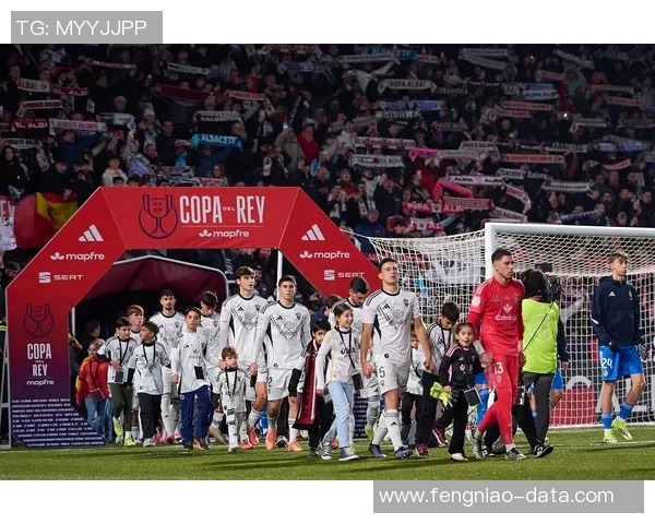 国王杯激战皇马凭借神扑以1-0小胜那不勒斯晋级下一轮