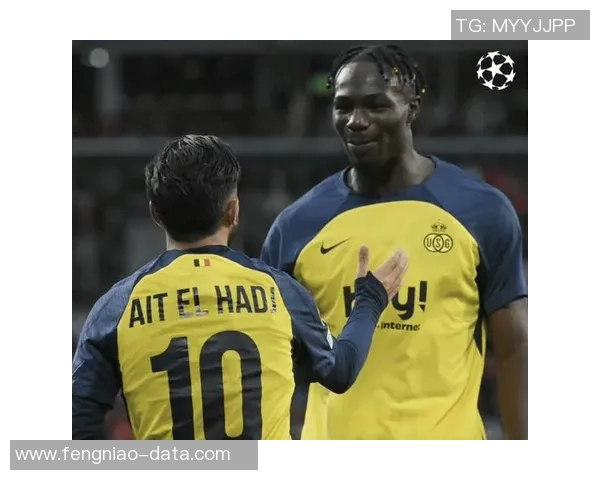 西甲激战:那不勒斯逆转莱比锡红牌事件引发全场热议 西甲激战:那不勒斯逆转莱比锡红牌事件引发全场热议