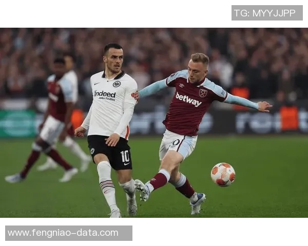 世界杯精彩对决巴黎圣日耳曼与拜仁战成平局绝杀瞬间引爆全场转会传闻再起